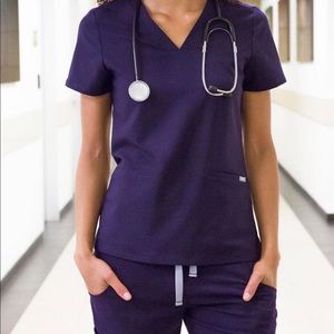 Rare women’s purple figs scrubs SET